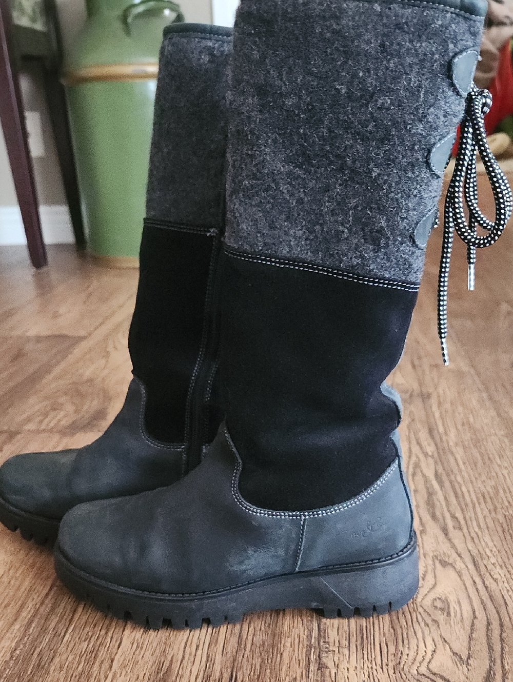 Bos. & Co. Black and Gray Women's Winter Boots